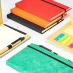 Bloco de Anotações com Autoadesivos e Caneta